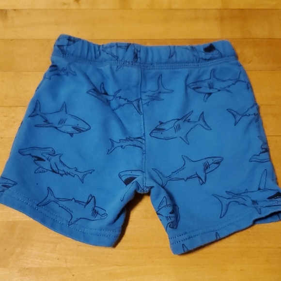 ⭐ 2/$20 bundle ⭐ 9m lot - Picture 9 of 11